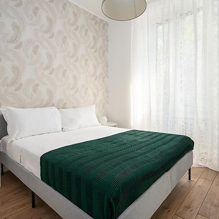 Classbnb - Apartment With Balcony Near The City Center Milão Exterior foto